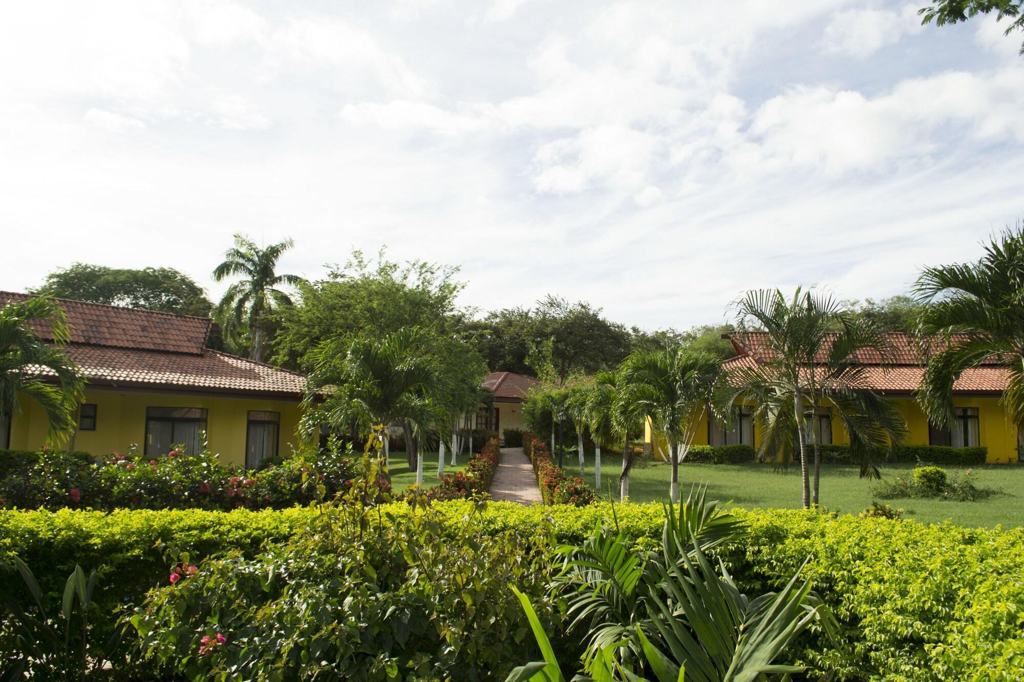 Panamá Papagayo Golden Palms Beachfront Hotel מראה חיצוני תמונה