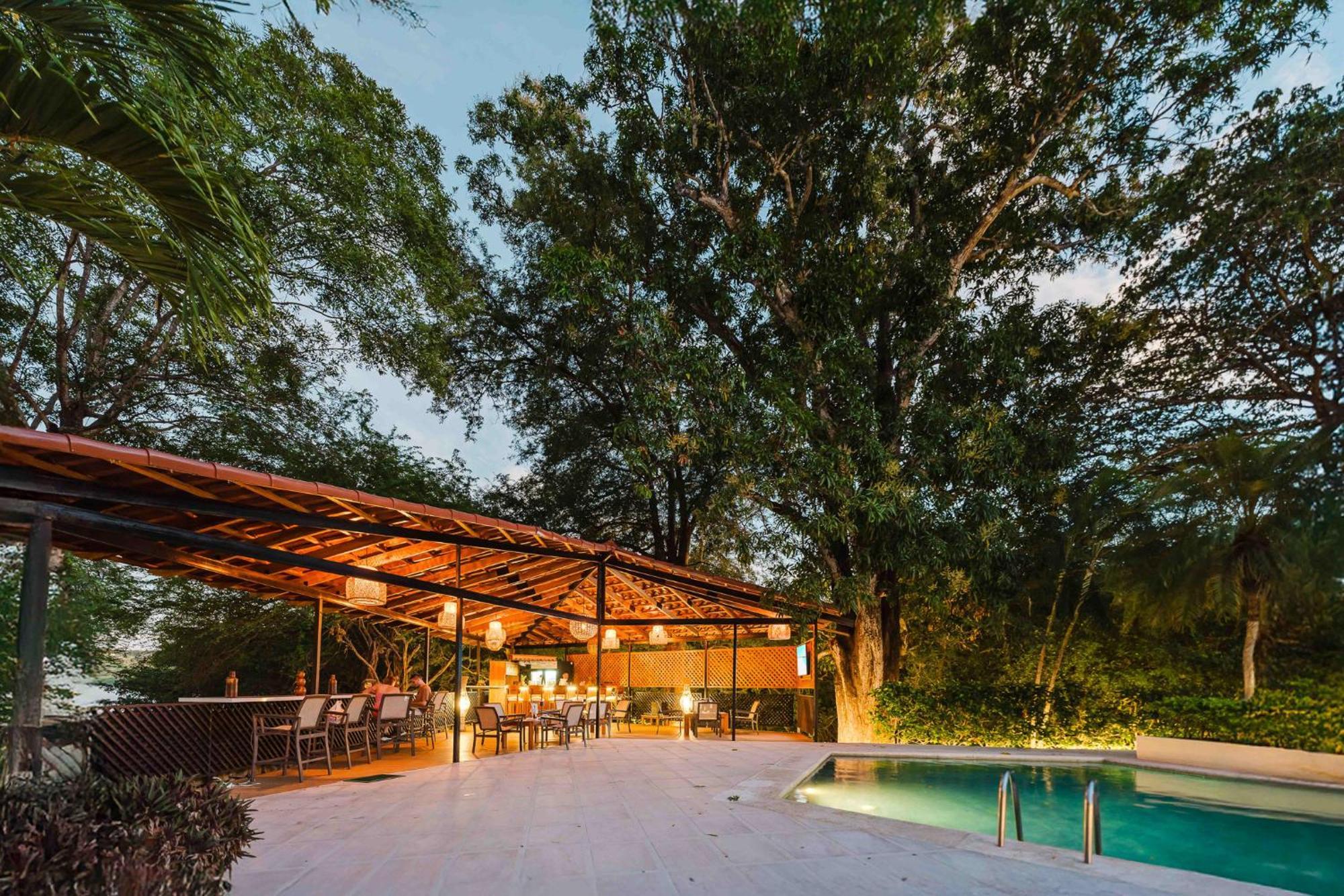 Panamá Papagayo Golden Palms Beachfront Hotel מראה חיצוני תמונה